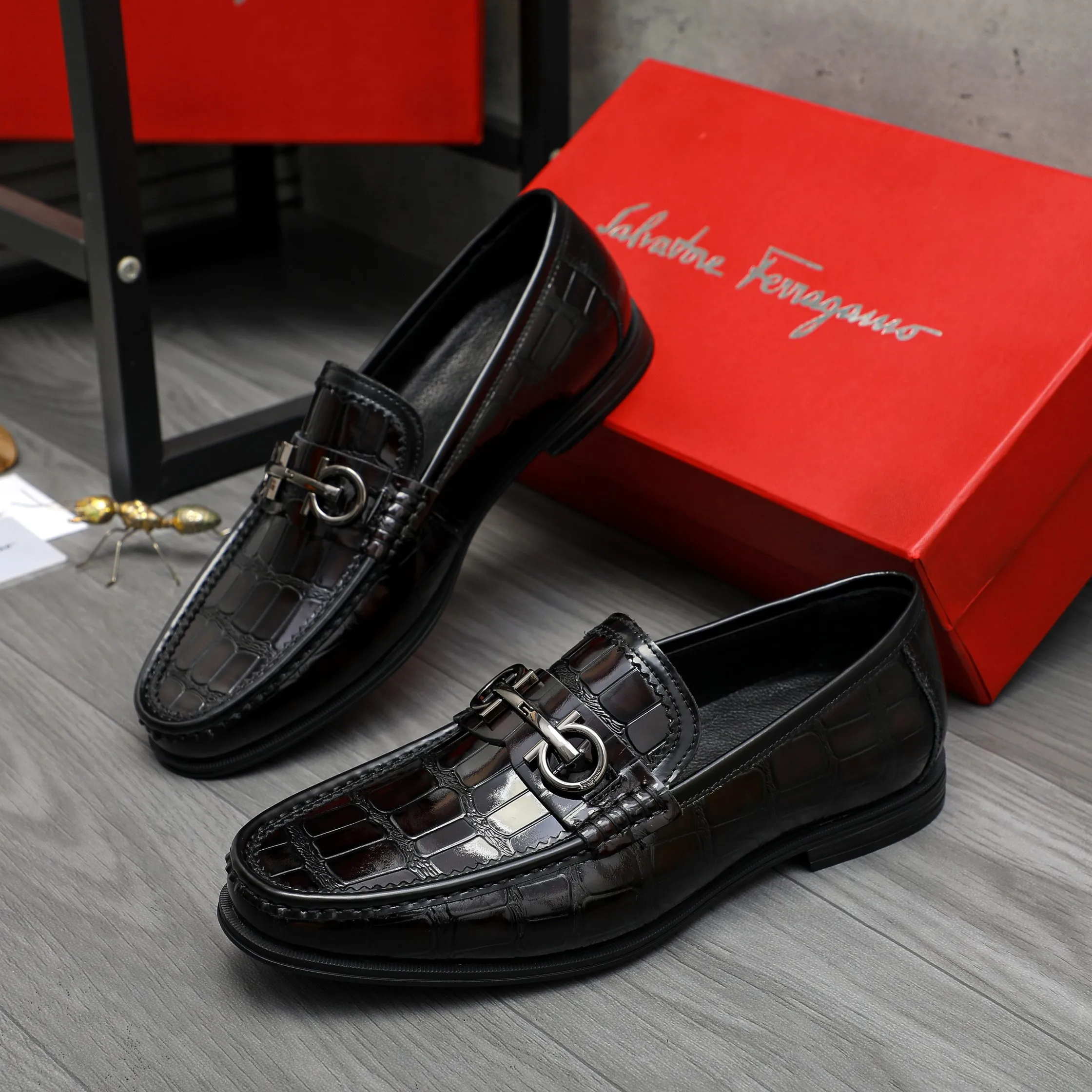 Men's shoes 💰p442 Product trademark: Ferragamo "Ferragamo" business slip-on leather shoes, regular size: 38-46 (45.46 custom-made, non-returnable) Product material: selected stone pattern embossed cowhide upper, cowhide lining, rubber outsole